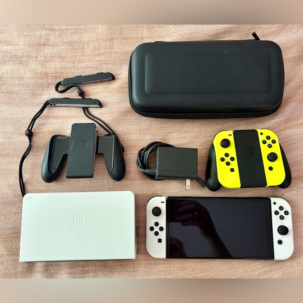 Nintendo Switch 1 Oled Console with accessories